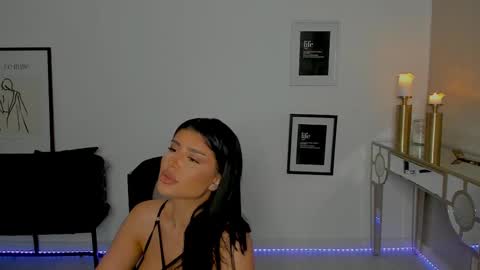 Alessia online show from 02.17.25