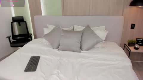 Monique  online show from 02.18.26