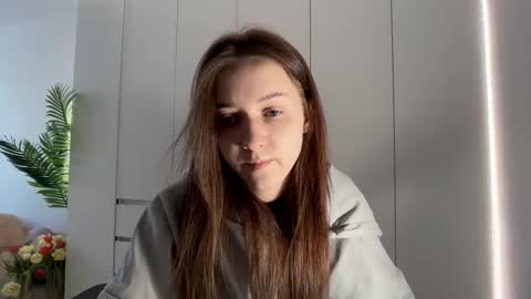 Snapshot of monnymoonn chatting on 03.16.26 Mary online show from 03.16.26