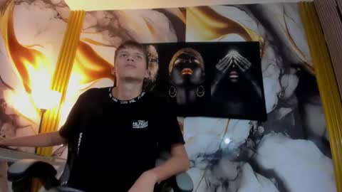 Snapshot of mono_blonde chatting on 09.20.25 mono_blonde online show from 09.20.25