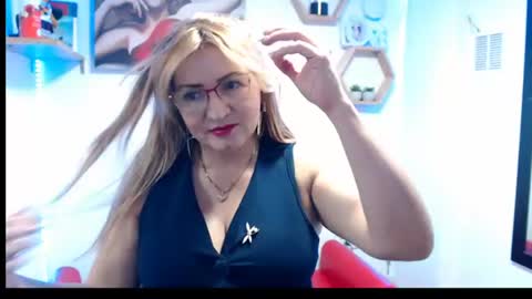 monserrat_diva online show from 06.14.26