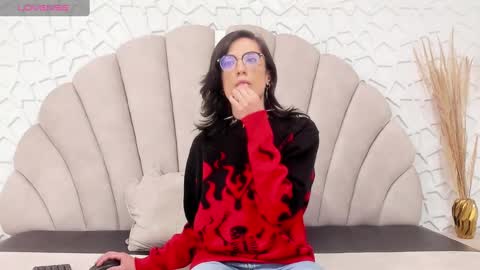 Linda Darling online show from 12.09.24