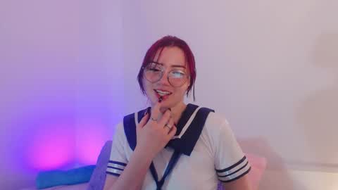 Snapshot of montreal_18 chatting on 01.10.26 montreal_18 online show from 01.10.26