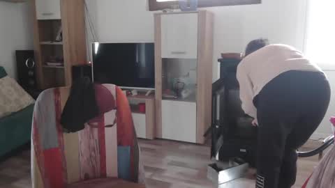 Monse online show from 02.12.25