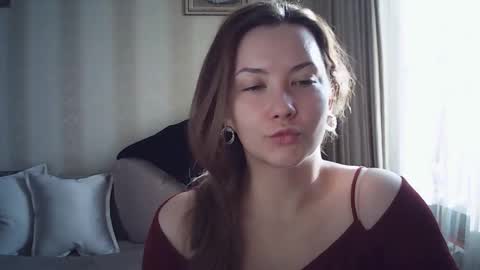 Snapshot of moodiemira chatting on 03.25.26 moodiemira online show from 03.25.26