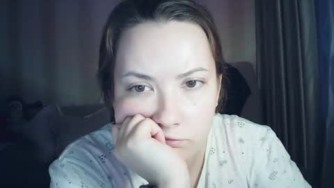 Snapshot of moodiemira chatting on 04.09.26 moodiemira online show from 04.09.26