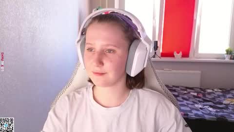 Lola online show from 09.24.25