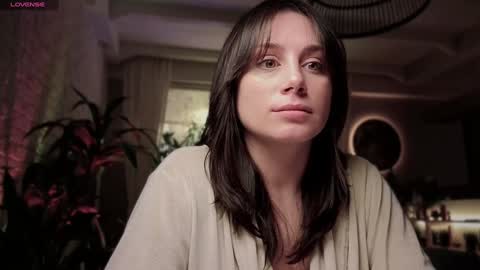 Snapshot of moon_deity chatting on 12.10.24 Luna online show from 12.10.24