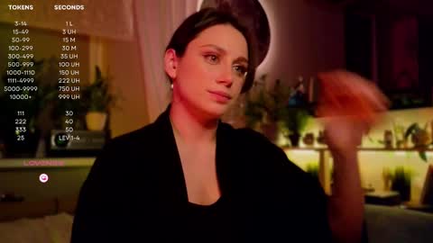 Snapshot of moon_deity chatting on 02.15.25 Luna online show from 02.15.25