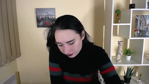 Snapshot of moon_foxy_ chatting on 12.04.24 Diana online show from 12.04.24