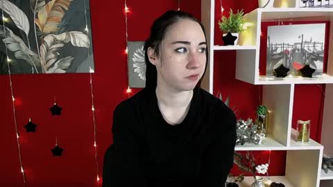 Snapshot of moon_foxy_ chatting on 12.09.24 Diana online show from 12.09.24