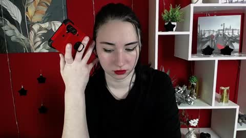 Snapshot of moon_foxy_ chatting on 12.09.24 Diana online show from 12.09.24