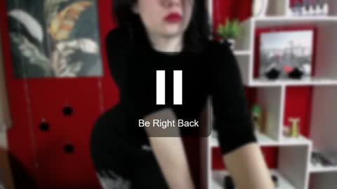 Snapshot of moon_foxy_ chatting on 12.10.24 Diana online show from 12.10.24