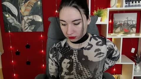 Snapshot of moon_foxy_ chatting on 01.18.25 Diana online show from 01.18.25