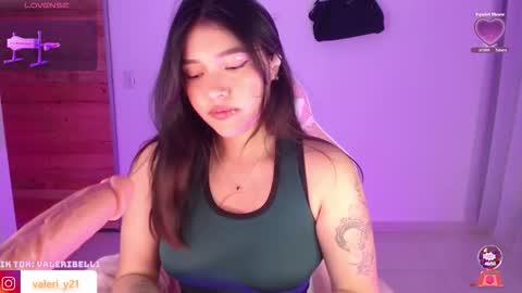 Snapshot of moonbella_bell chatting on 01.06.26 bell online show from 01.06.26