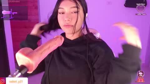 Snapshot of moonbella_bell chatting on 01.16.26 bell online show from 01.16.26