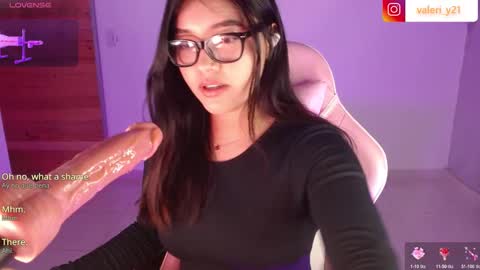 Snapshot of moonbella_bell chatting on 03.06.26 bell online show from 03.06.26