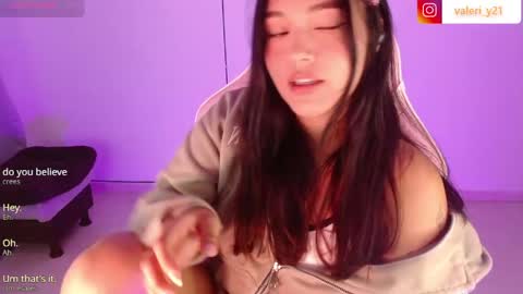 Snapshot of moonbella_bell chatting on 04.16.26 bell online show from 04.16.26