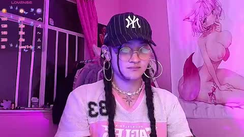 Snapshot of moonfiredance chatting on 09.19.25 Nicky online show from 09.19.25