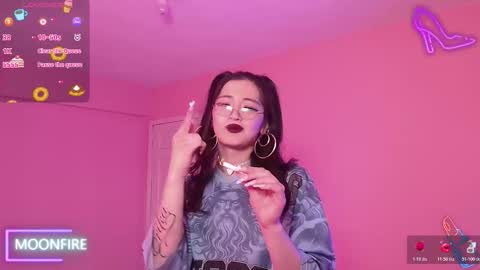 Snapshot of moonfiredance chatting on 11.19.25 Nicky online show from 11.19.25