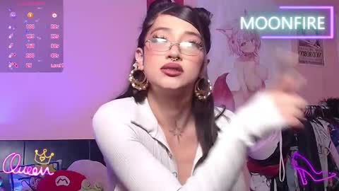Snapshot of moonfiredance chatting on 01.08.26 Nicky online show from 01.08.26
