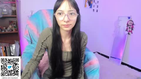 MOON  online show from 10.02.25