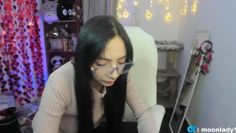 MOON  online show from 05.02.26