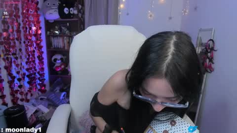 MOON  online show from 05.05.26