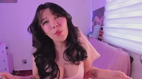 moonliight__ online show from 08.04.26