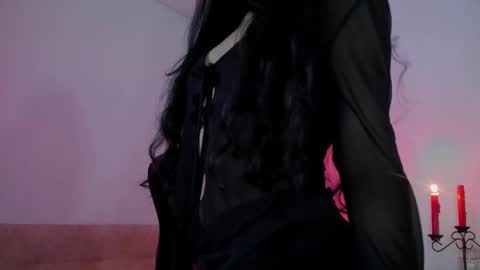 Snapshot of moonmadison chatting on 10.18.25 Madison online show from 10.18.25