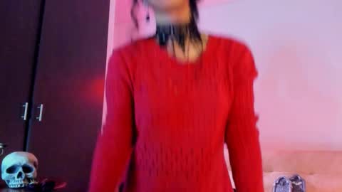 Snapshot of moonmadison chatting on 11.02.25 Madison online show from 11.02.25