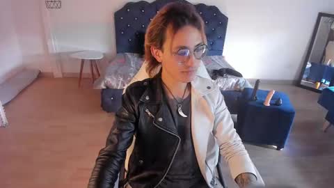 Moon online show from 10.07.25