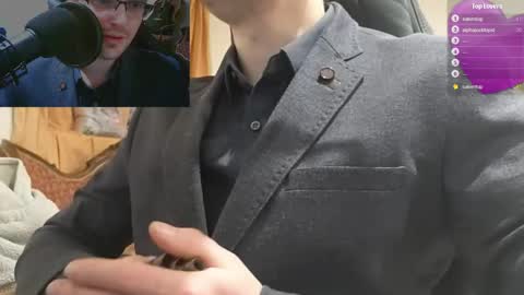 Snapshot of moonsire chatting on 01.10.25 Moonsire online show from 01.10.25