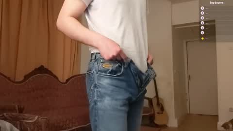 Snapshot of moonsire chatting on 01.24.25 Moonsire online show from 01.24.25