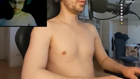 Snapshot of moonsire chatting on 01.30.25 Moonsire online show from 01.30.25