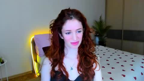 Snapshot of mooonlightsky chatting on 06.05.26 Charli online show from 06.05.26