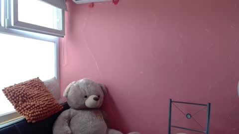 Mora Haze 3 online show from 02.17.25