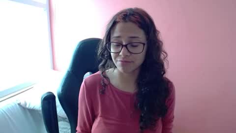 Mora Haze 3 online show from 10.18.25