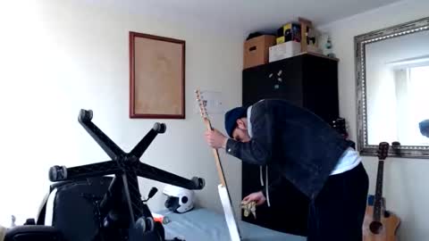 Abelardo online show from 10.21.25