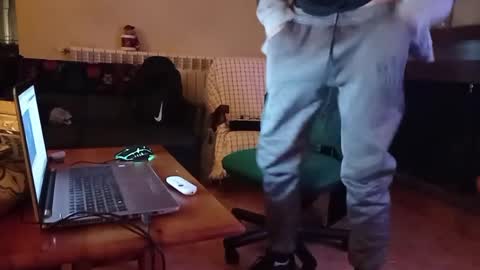 Snapshot of morboso31xxx chatting on 12.04.24 hotguy4all online show from 12.04.24