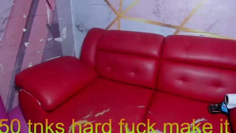 Room Of Heat And Desire online show from 02.12.25