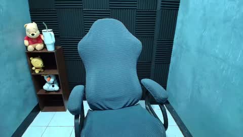 Snapshot of morenojake chatting on 05.18.26 morenojake online show from 05.18.26