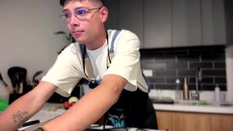   online show from 09.20.25