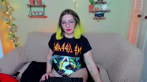 Snapshot of morgana_noctis chatting on 08.05.26 morgana_noctis online show from 08.05.26