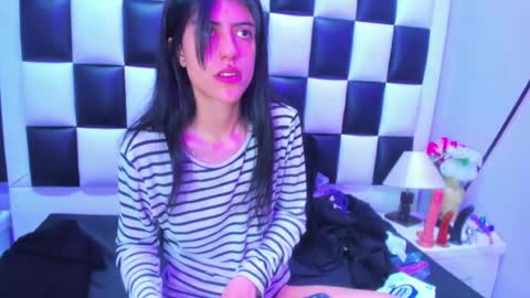 morganasmit_ online show from 07.11.26