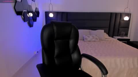 Morgan Hicks online show from 09.15.25