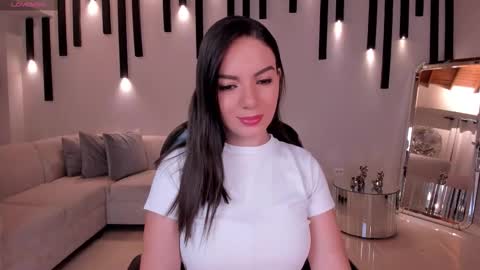 Morgan Hicks online show from 10.11.25