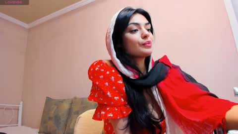 Snapshot of moroccan_diamond_ chatting on 12.13.24 Medina online show from 12.13.24