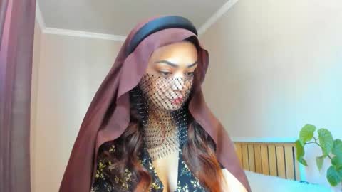 Medina online show from 12.14.25