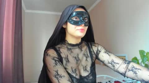 Medina online show from 01.12.26